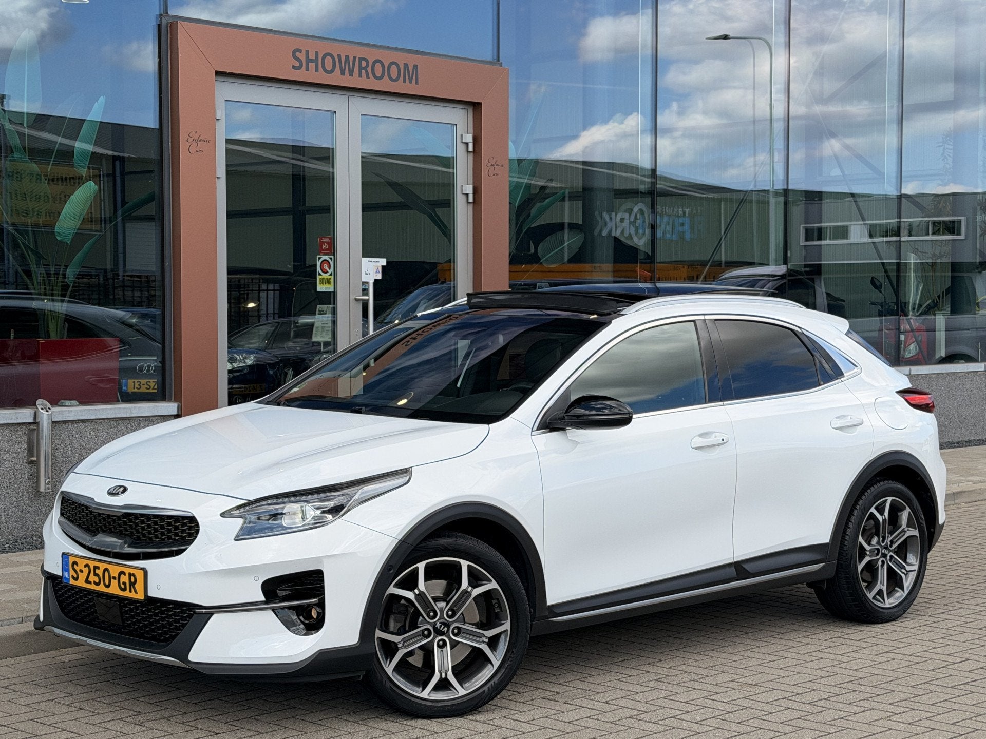 Kia Xceed 1.6 T-GDi ExecutiveLine | DESIGN PACK | Pano | ACC, Auto's, Gebruikt, 4 cilinders, Leder en Stof, 14 km/l