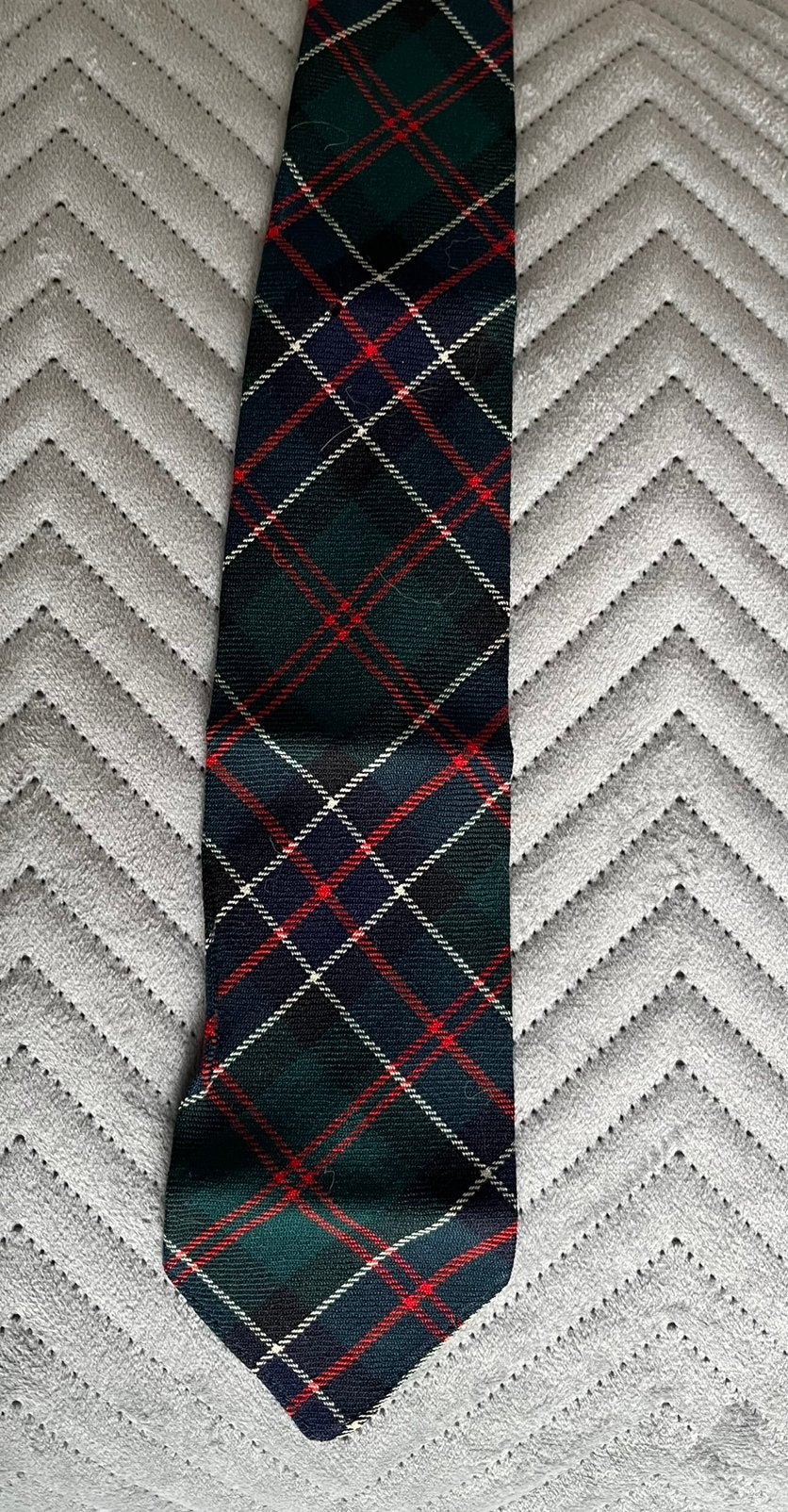 2 Kinloch Anderson tartan stropdassen Schotland, Ophalen of Verzenden, Zo goed als nieuw, Meerkleurig, Met patroon