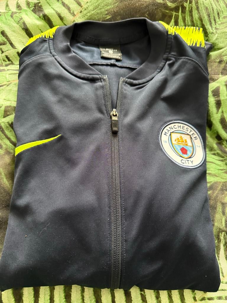 Manchester City trainingspak, vest M, broek S, Ophalen of Verzenden, Gebruikt