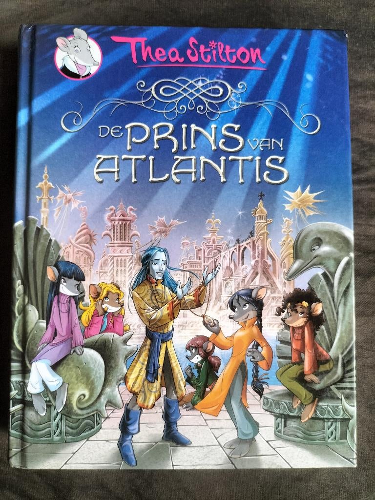 Thea Stilton - De Prins van Atlantis, Boeken, Ophalen of Verzenden, Zo goed als nieuw, Thea Stilton, Fictie