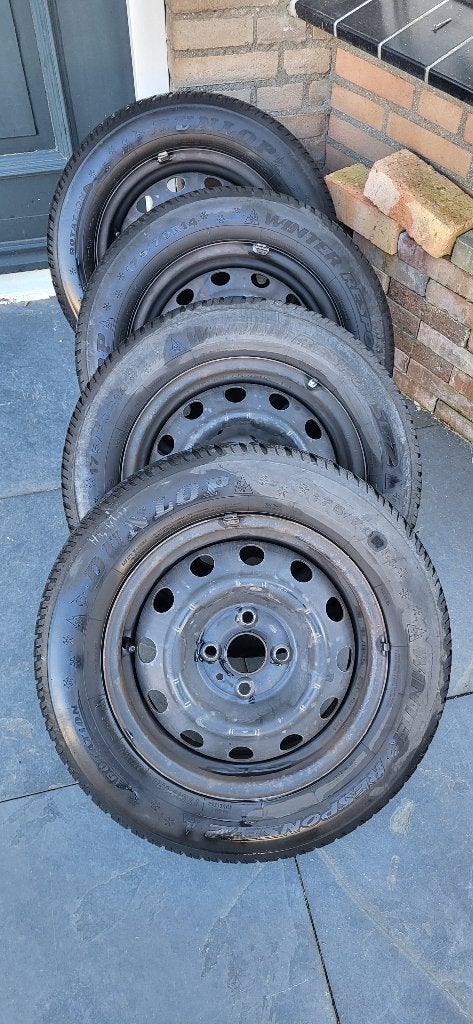 4 winterbanden, Dunlop Winter Response 2, Auto-onderdelen, Banden en Velgen, Ophalen, 14 inch, 175 mm, Banden en Velgen