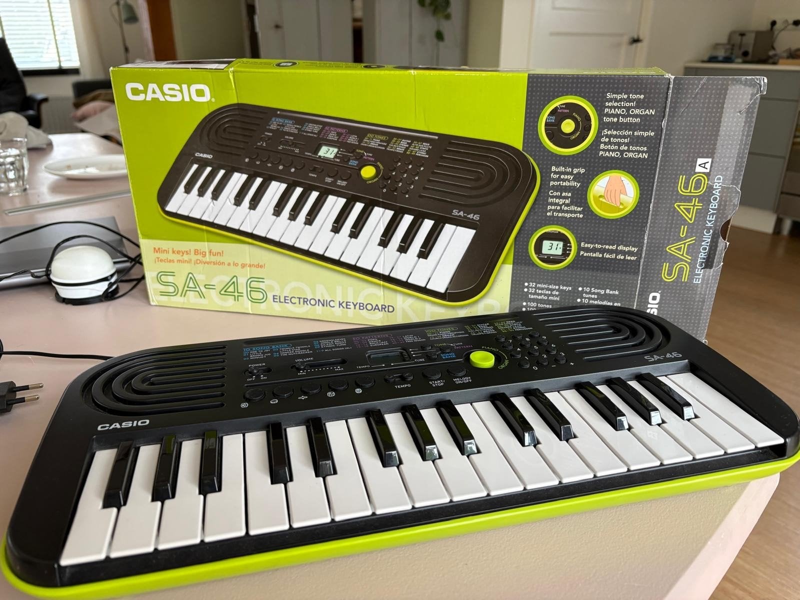 casio kyboard 44 bij 21 cm groen met 31 toetsen, Muziek en Instrumenten, Keyboards, Ophalen, Zo goed als nieuw, Overige aantallen