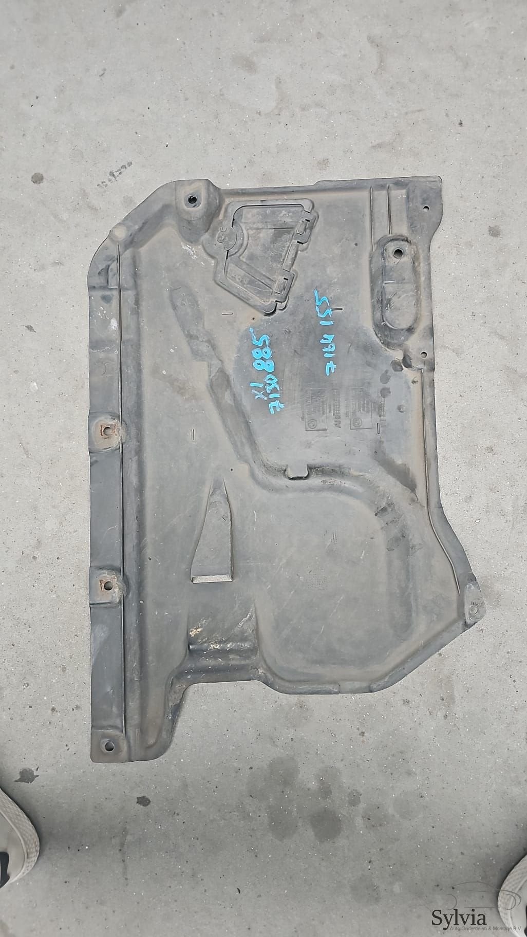 Bodemplaat onderplaat midden kunstof BMW 3 serie E9x iX mode, Gebruikt, -, -, Ophalen of Verzenden