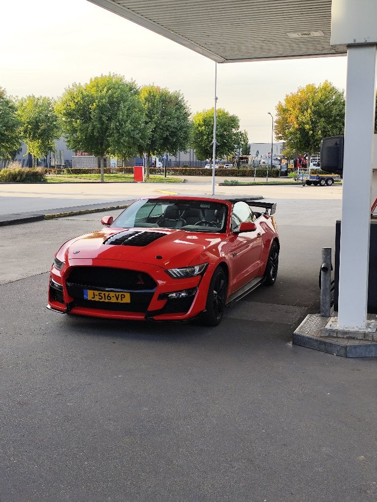Ford Mustang gt500 uitvoering, Automaat, Zwart, Cabriolet, 4 stoelen