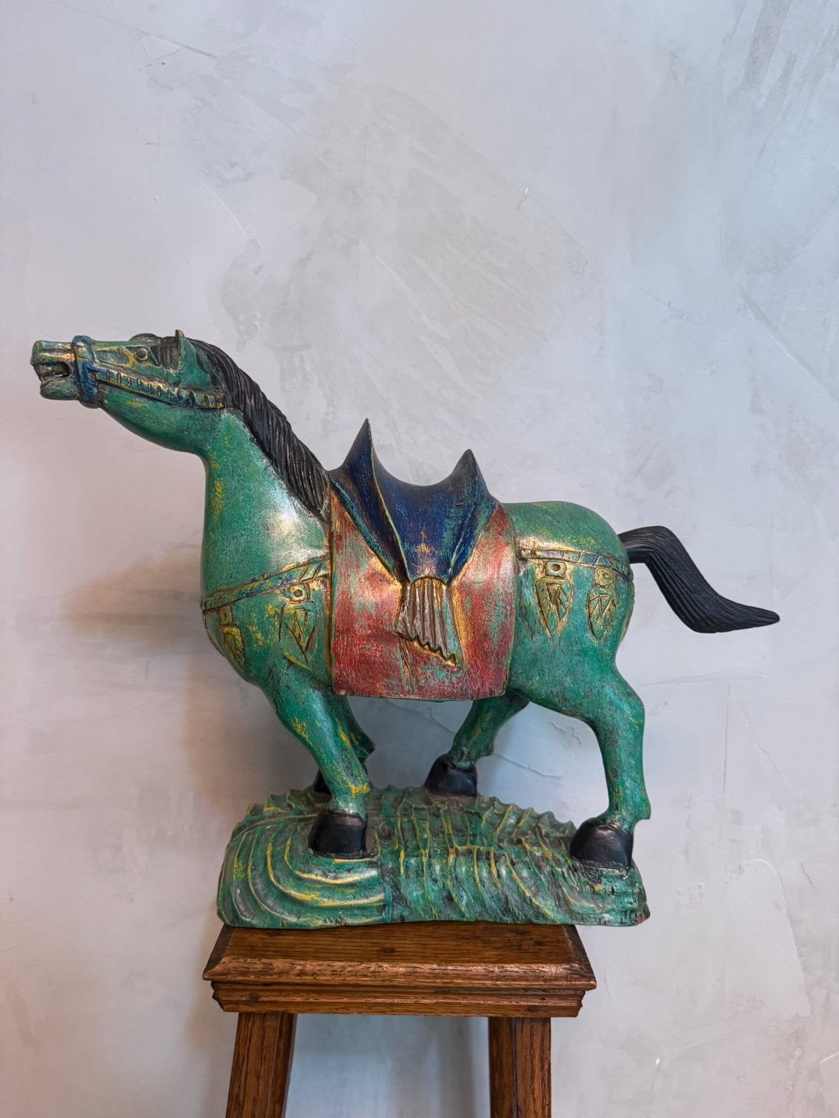 Aziatisch Indisch houten paard, Ophalen
