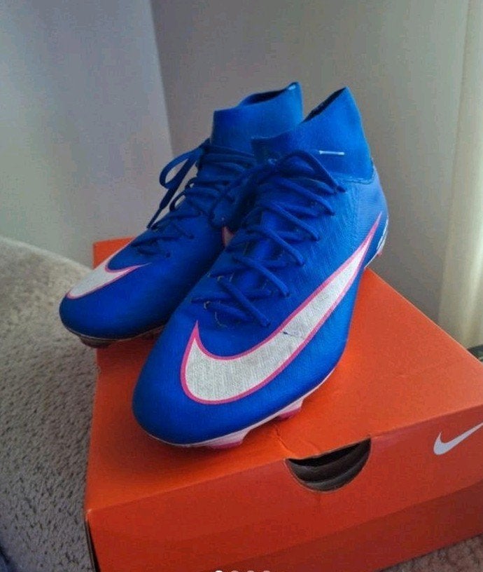 Nike Voetbalschoenen Maat 40 - Blauw/Roze, Ophalen of Verzenden, Zo goed als nieuw, Schoenen
