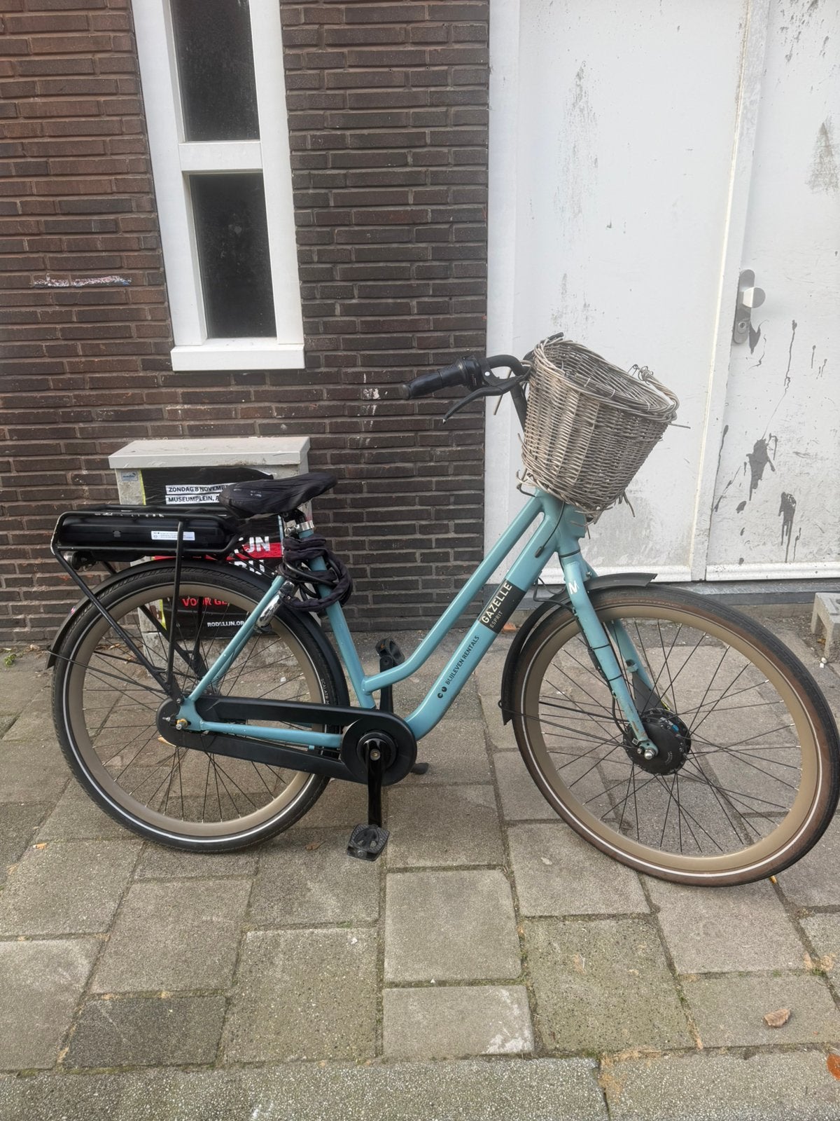 Gazelle fiets (met kapotte voormotor ), Ophalen, Gebruikt, Minder dan 30 km per accu, Gazelle