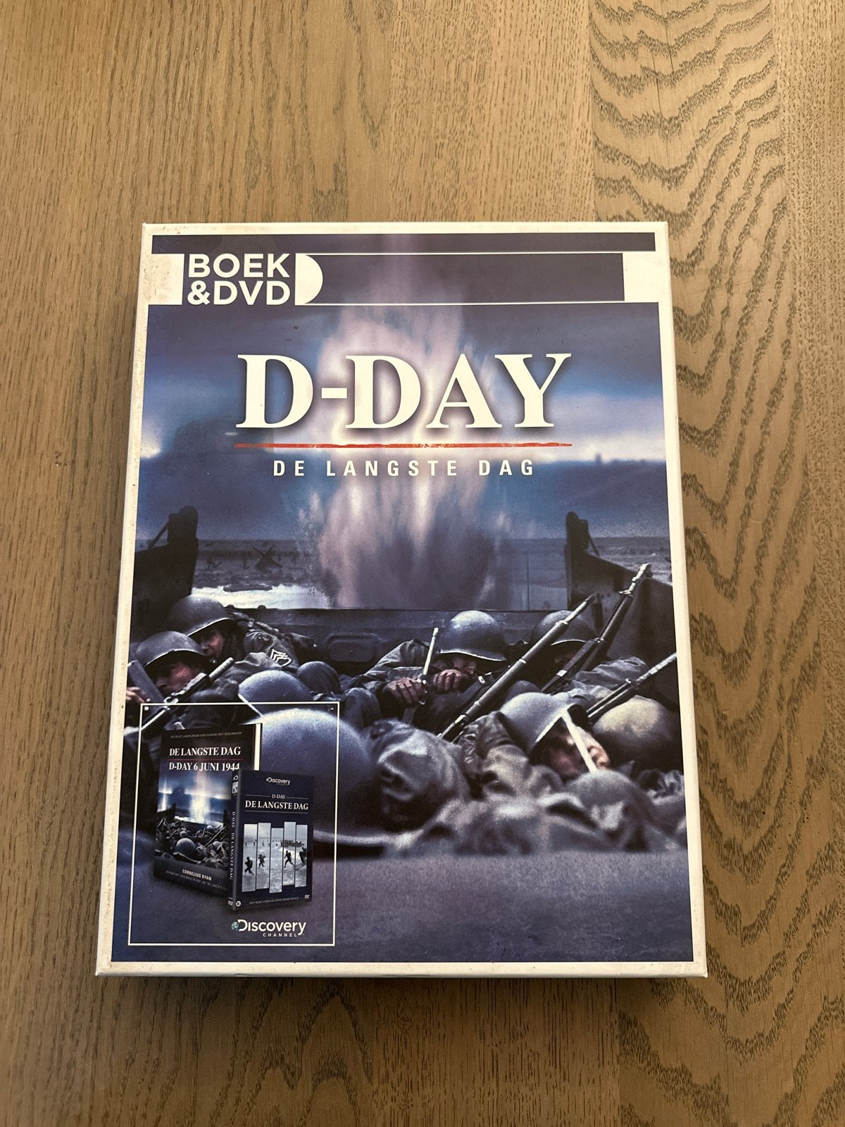 D-Day: De Langste Dag Boek & DVD Set - Tweede Wereldoorlog, Ophalen of Verzenden, Tweede Wereldoorlog, Zo goed als nieuw, Algemeen
