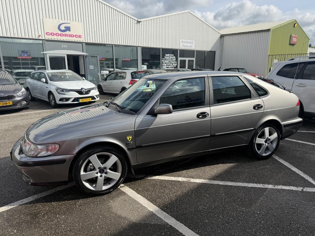 Saab 9-3 S 2.0 Turbo 5deurs (bj 2000), Stof, Bedrijf, Handgeschakeld, Grijs