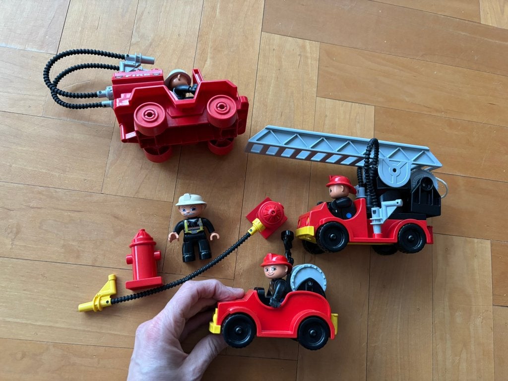 Lego duplo brandweer auto met ladder bluswagen set, Kinderen en Baby's, Speelgoed | Duplo en Lego, Ophalen of Verzenden, Zo goed als nieuw