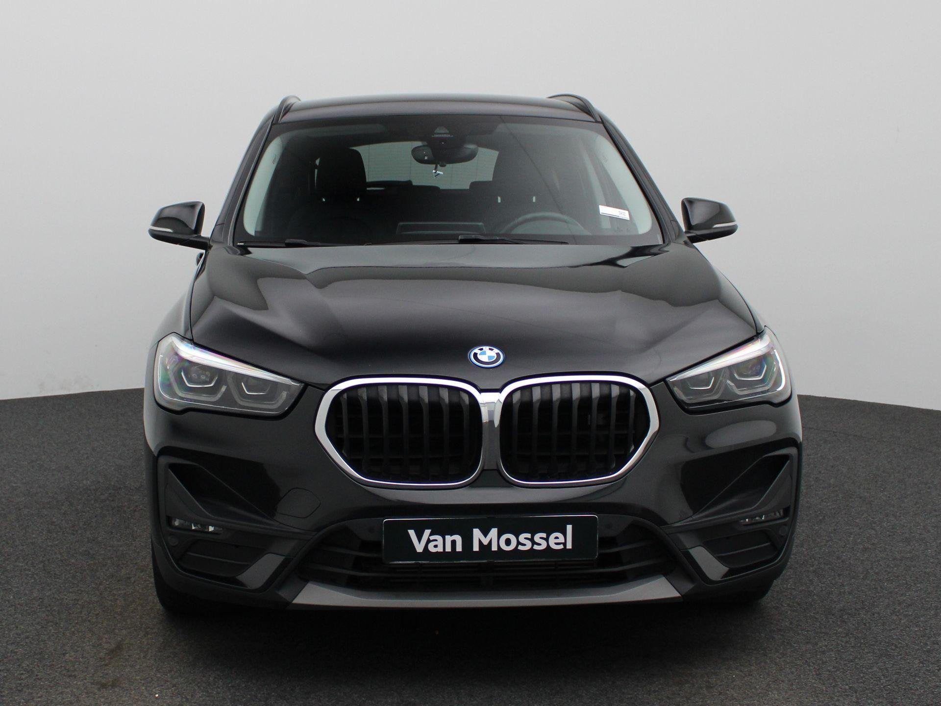 BMW X1 xDrive25e (162 kW), Auto's, 12 maanden, Stof, Gebruikt, 1820 kg