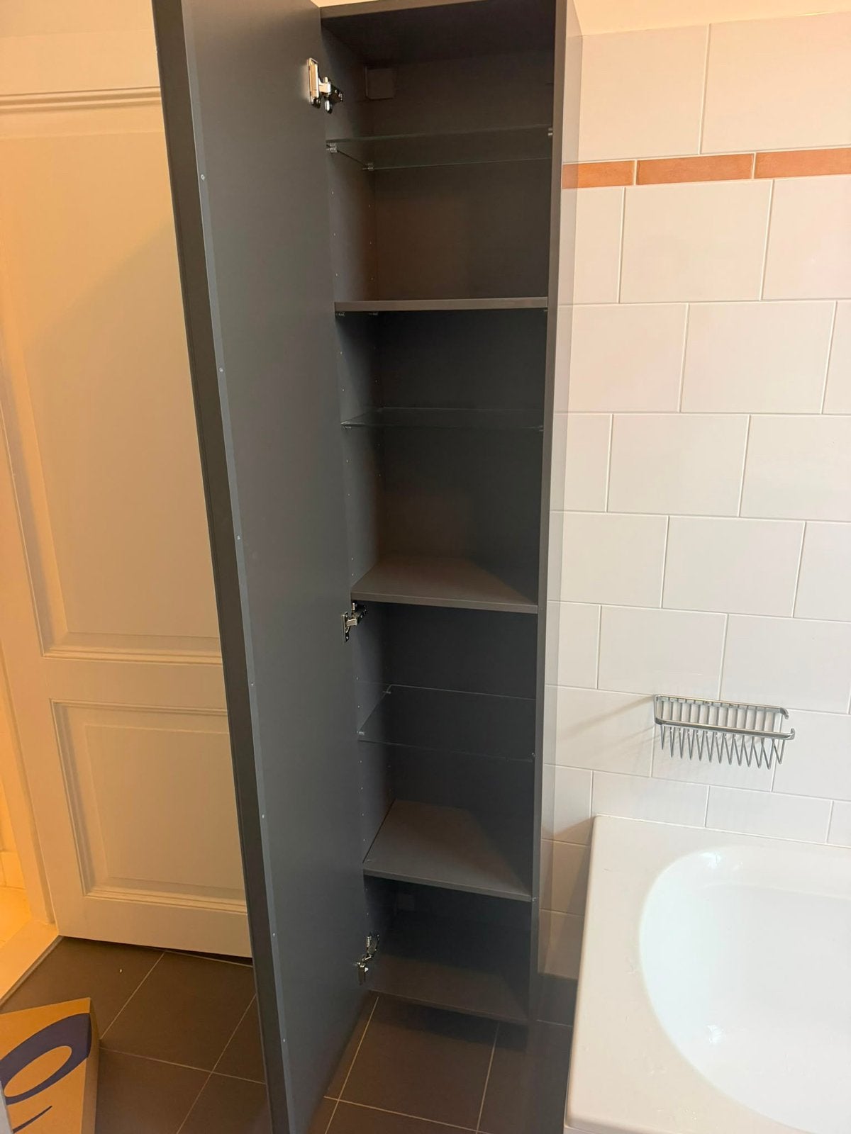 Bathroom storage column closet in high gloss grey, Huis en Inrichting, Ophalen, Zo goed als nieuw