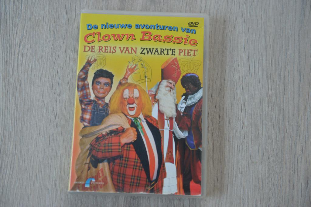CLOWN BASSIE -- DE REIS VAN ZWARTE PIET DE NIEUWE AVONTUREN, Alle leeftijden, Verzenden, Zo goed als nieuw