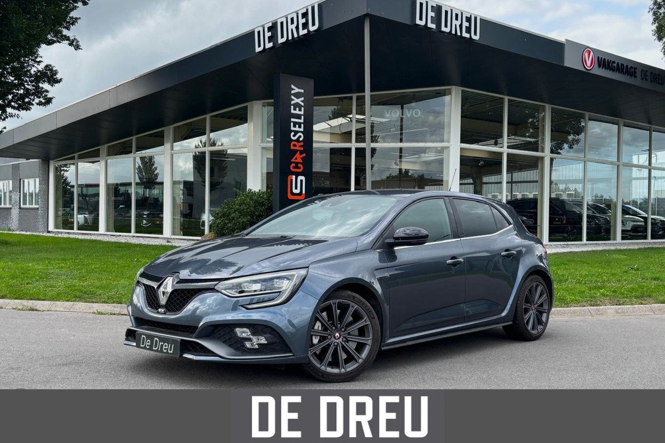 Renault Mégane 1.8 RS 280pk | HANDBAK | LED | 18" LMV | 4WS, Auto's, Voorwielaandrijving, Stof, Gebruikt, 4 cilinders