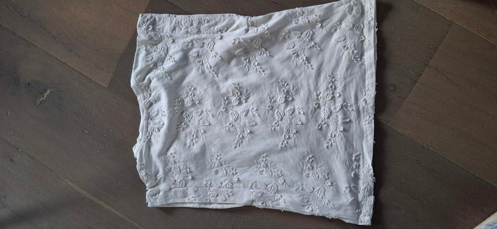 Wit T-shirt met borduursel - Cotton Club, Maat 38/40 (M), Wit, Ophalen of Verzenden, Korte mouw