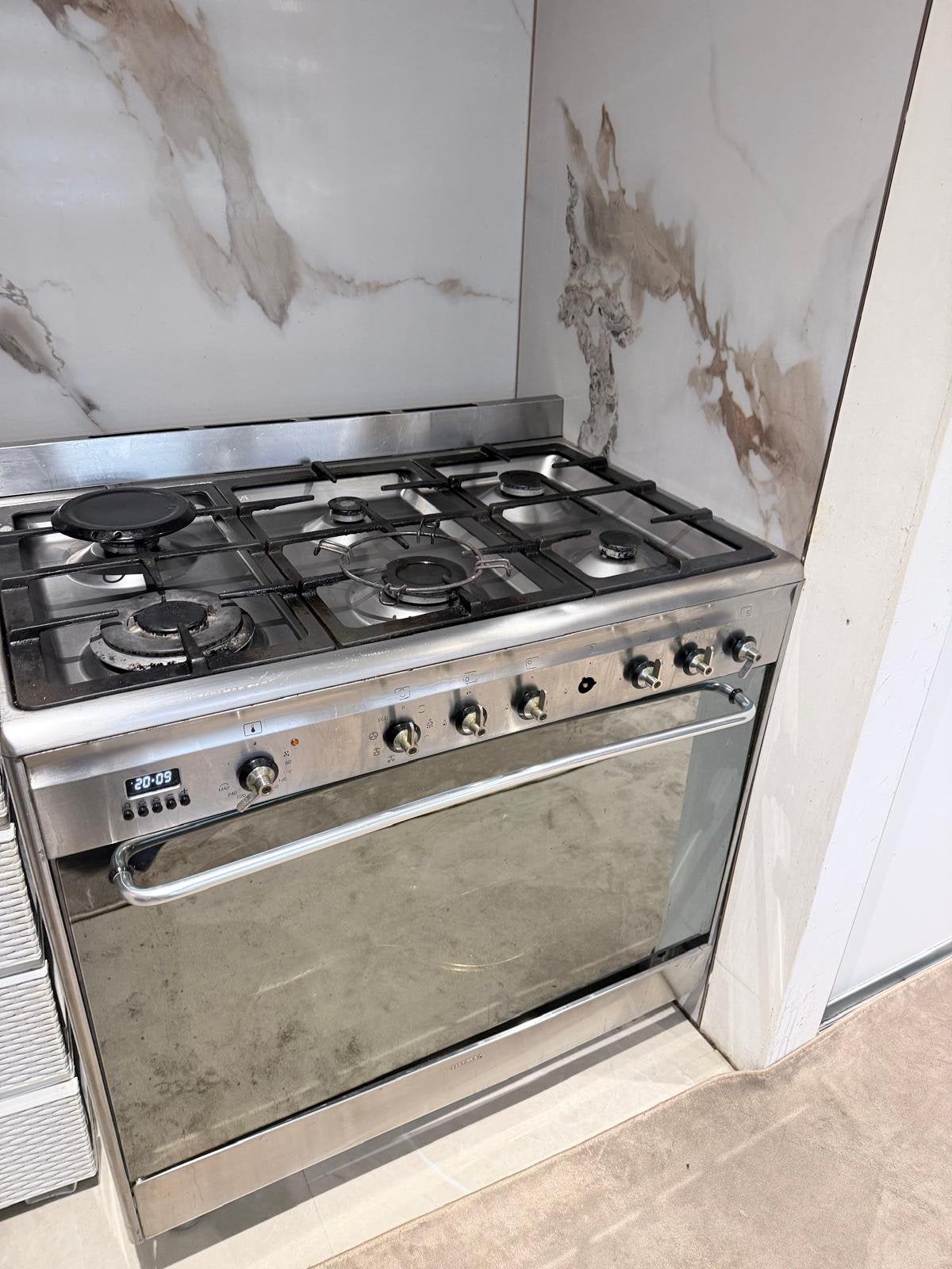 Smeg fornuis 90cm breed, Witgoed en Apparatuur, Ophalen, Zo goed als nieuw, Gas, Vrijstaand