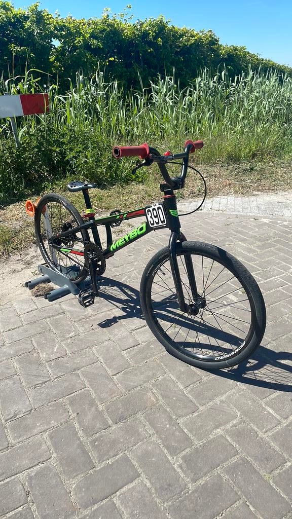 Race fiets (bmx), Ophalen of Verzenden, Zo goed als nieuw, Staal
