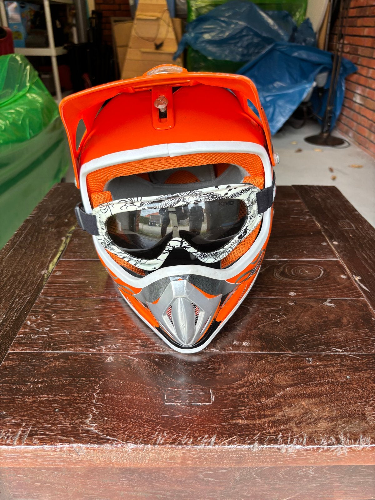 Zeer mooie KMO Offroadhelm maat 55, Motoren, Overige merken, Ophalen of Verzenden, S, Tweedehands