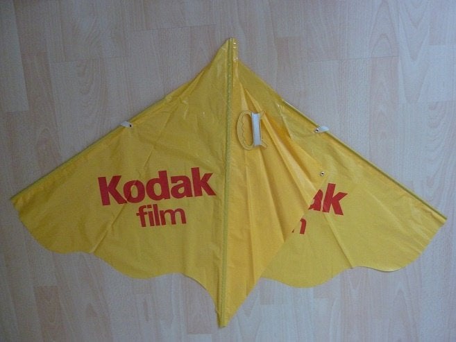 Vintage Kodak Film Vlieger - Geel met Rood Logo, Sport en Fitness, Ophalen, Nieuw, Eenlijns, Vlieger