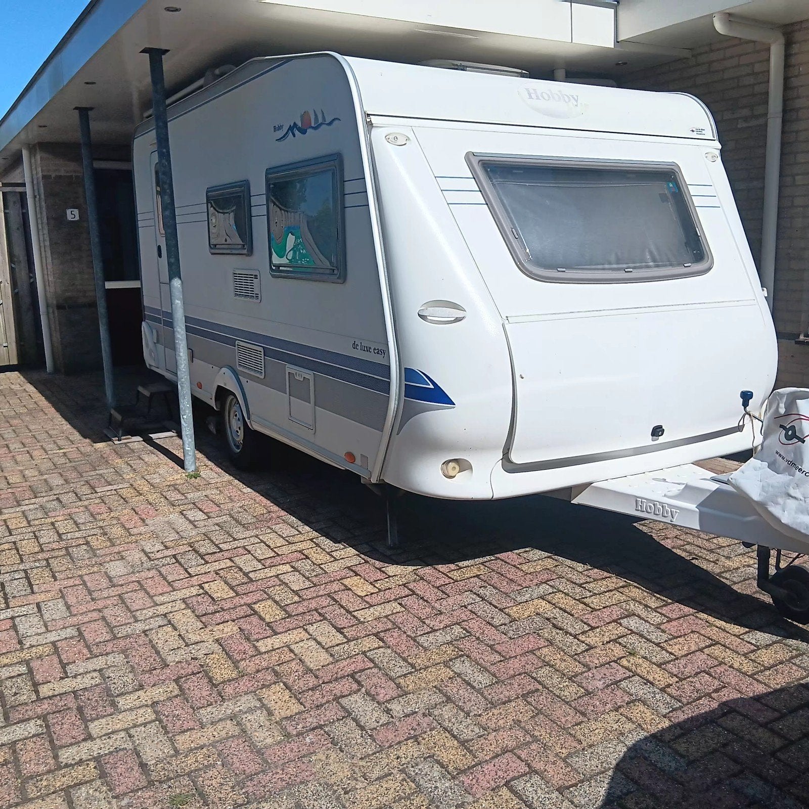 Hobby De Luxe Easy 2006 met luifel, voortent en mover, Particulier