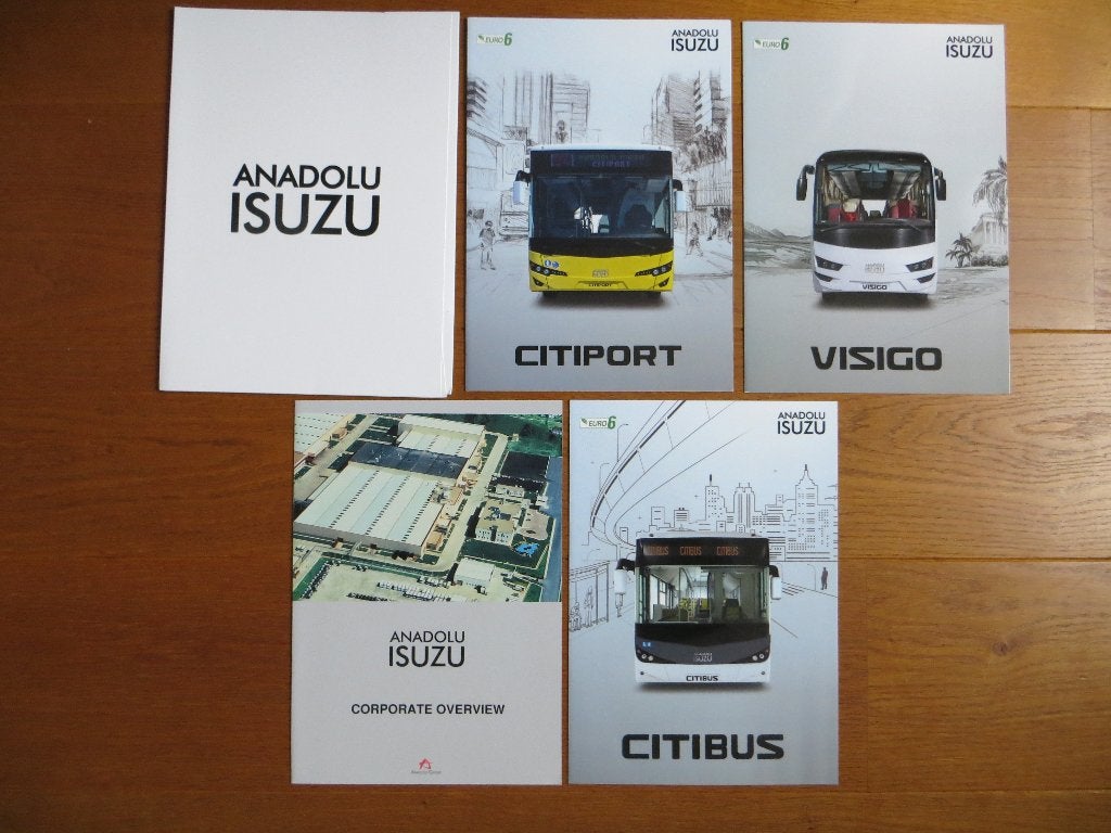 Anadolu Isuzu map met Engelse folders (bussen), Ophalen of Verzenden, Nieuw, Overige merken