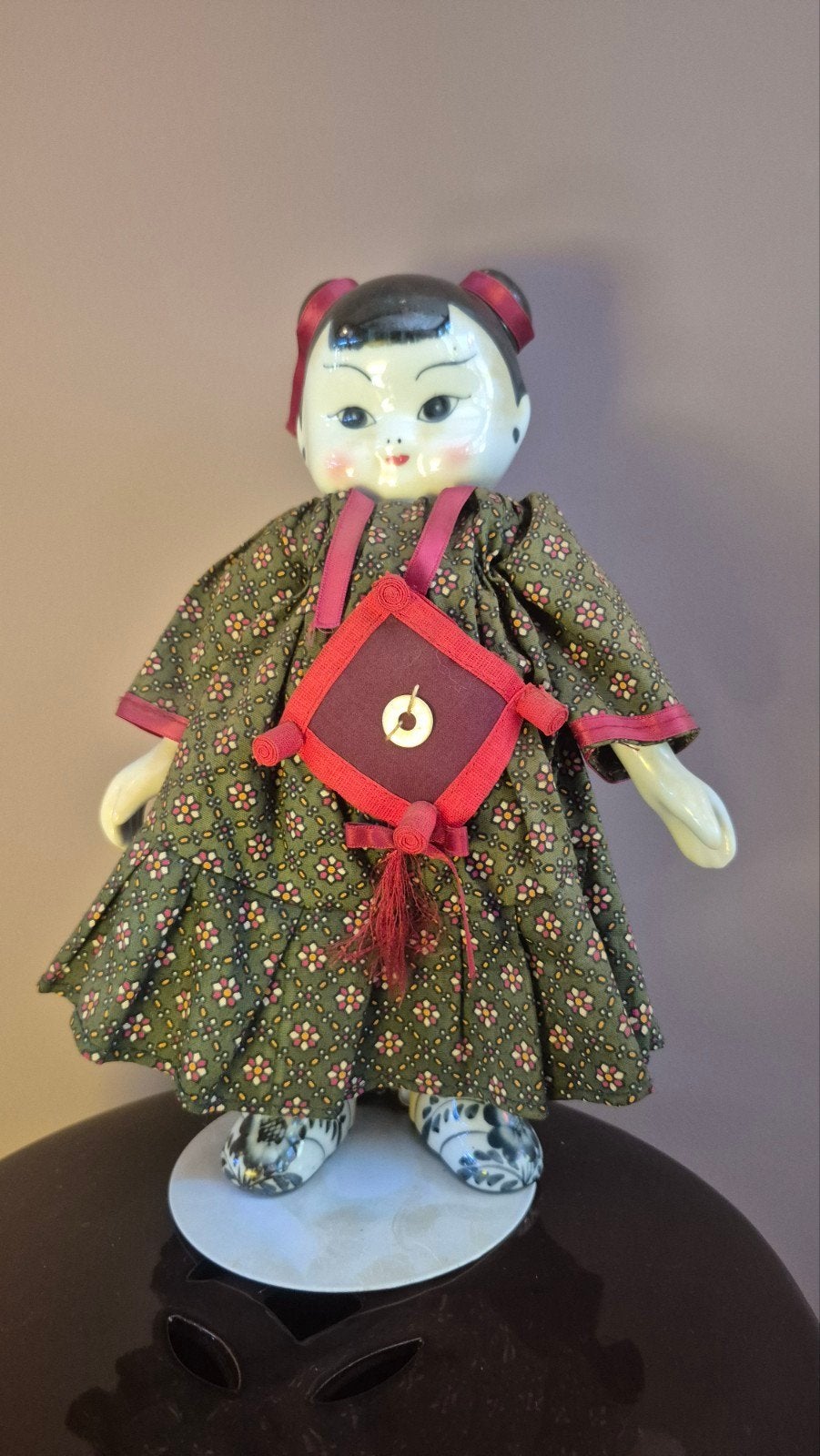 Vintage Chinese pop in traditionele kleding, Verzamelen, Poppen, Ophalen of Verzenden, Gebruikt, Pop