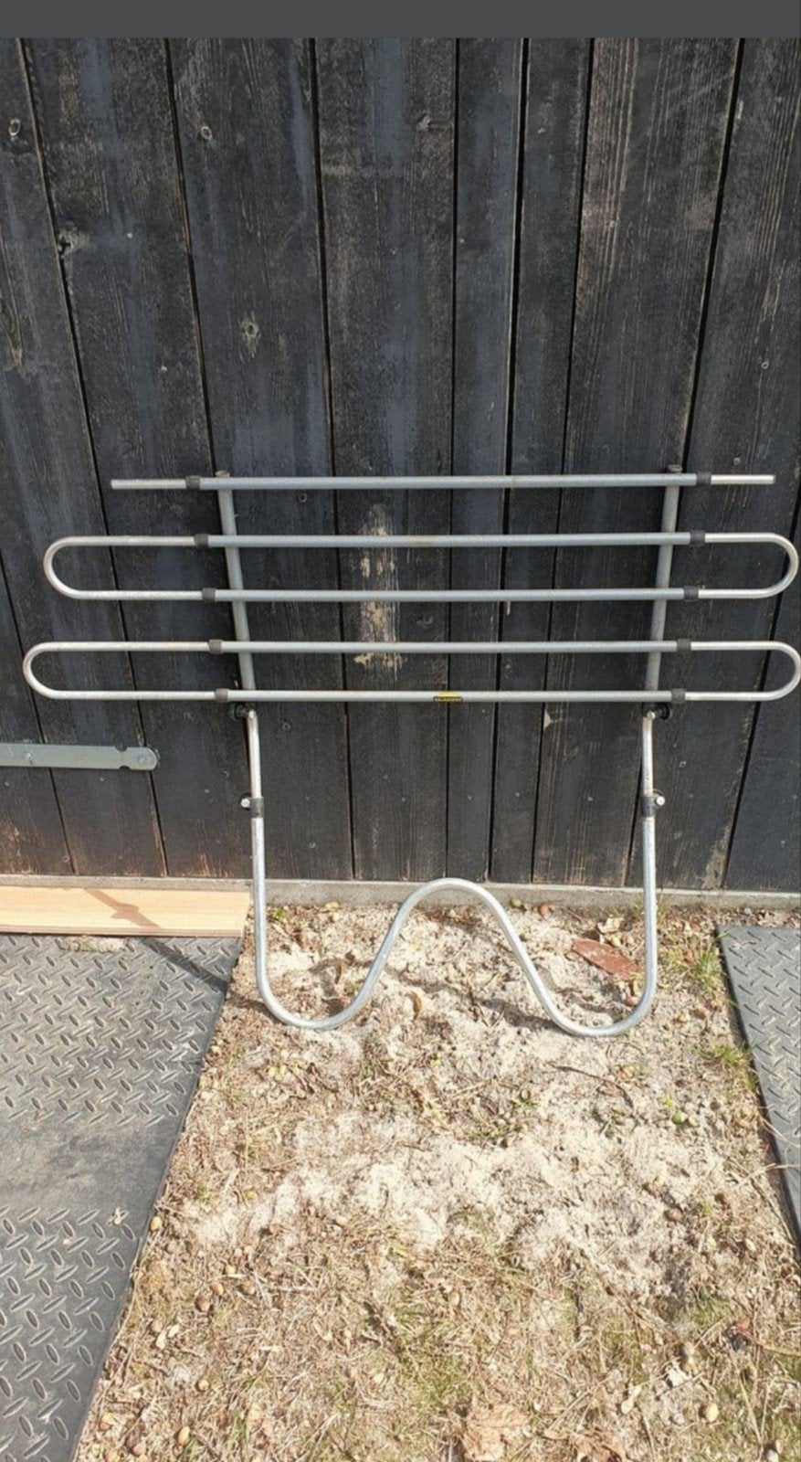 Hondenrek, Ophalen