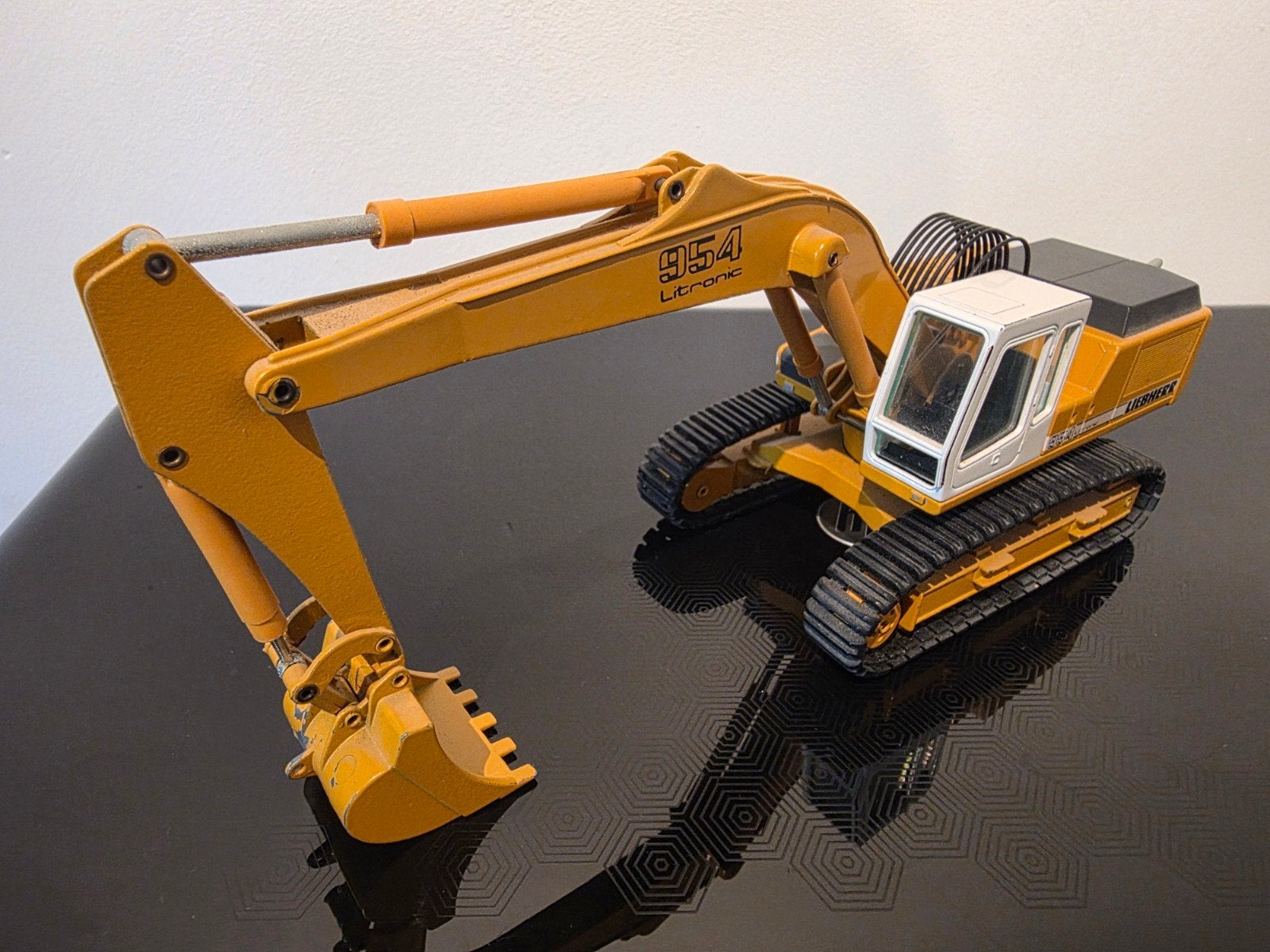 Liebherr R 954 Litronic 1:50 Conrad 2834, Ophalen of Verzenden, Zo goed als nieuw, Hijskraan, Tractor of Landbouw, Conrad