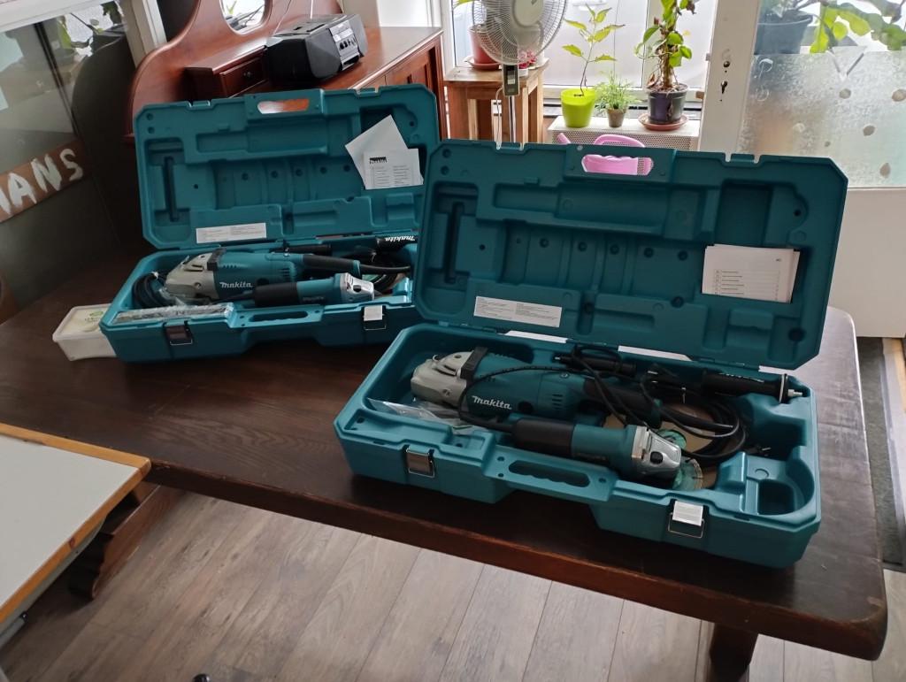 1 Makita Slijptol ***Nieuw*** DK0054X1, Ophalen of Verzenden, Nieuw, 1000 watt of meer, Haakse handslijpmachine