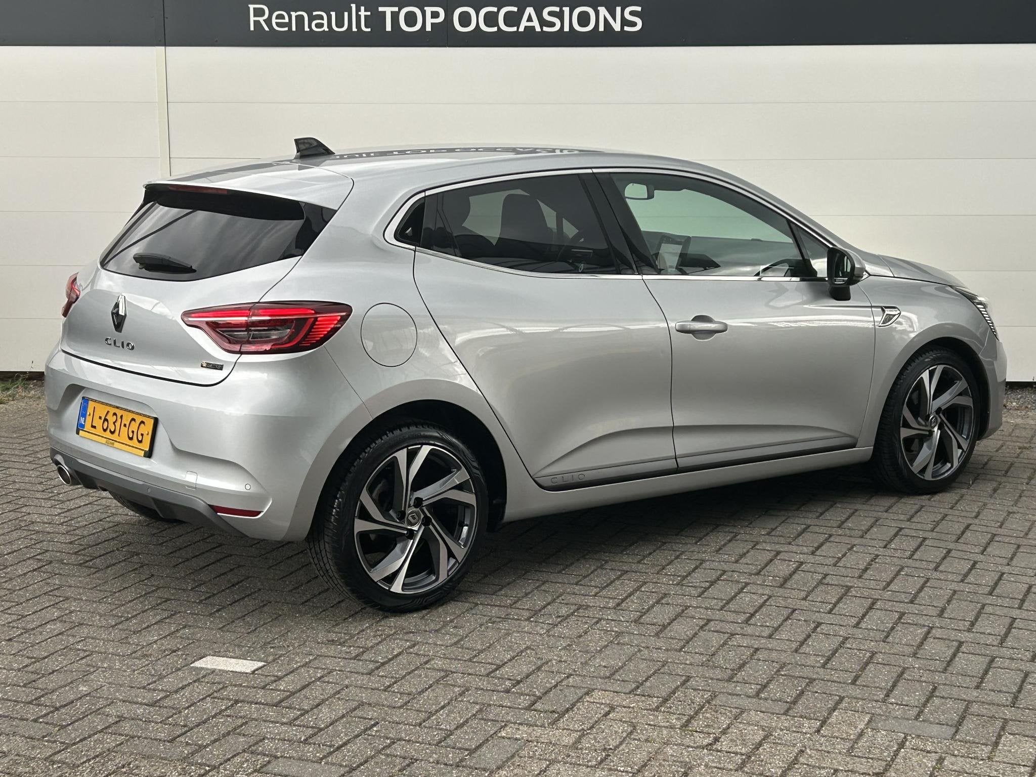 Renault Clio 1.0 TCe R.S. Line | Navigatie | Camera | Climat, Gebruikt, Met garantie (alle), Leder en Stof, 49 €/maand