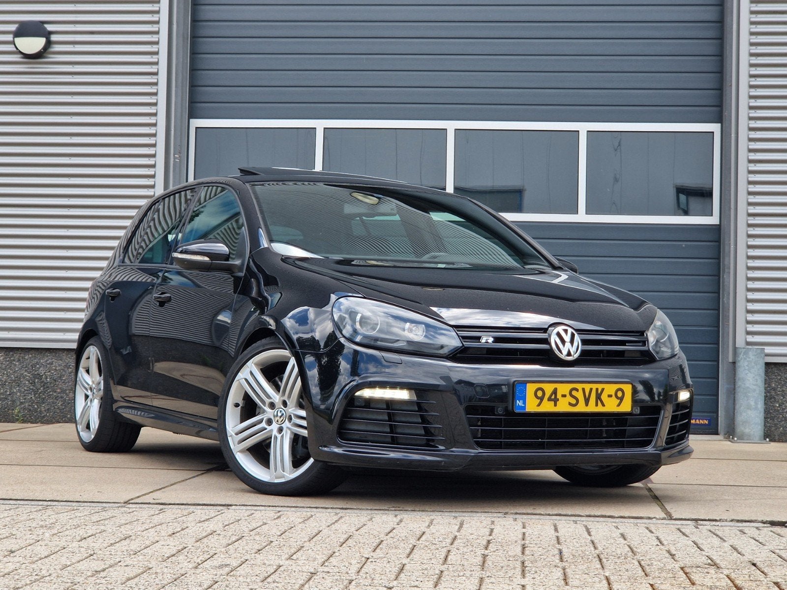 Volkswagen Golf R 2.0 TSI 330PK DSG | DAK | LEER | DCC | CAM, Zwart, 4 cilinders, 1984 cc, Zwart