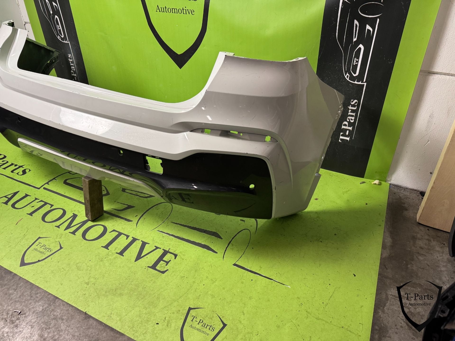 bmw X4 achterbumper bumper g02, Petuelring 130
80788  Munich, DE, Gebruikt, Info@bmw.de, Ophalen of Verzenden