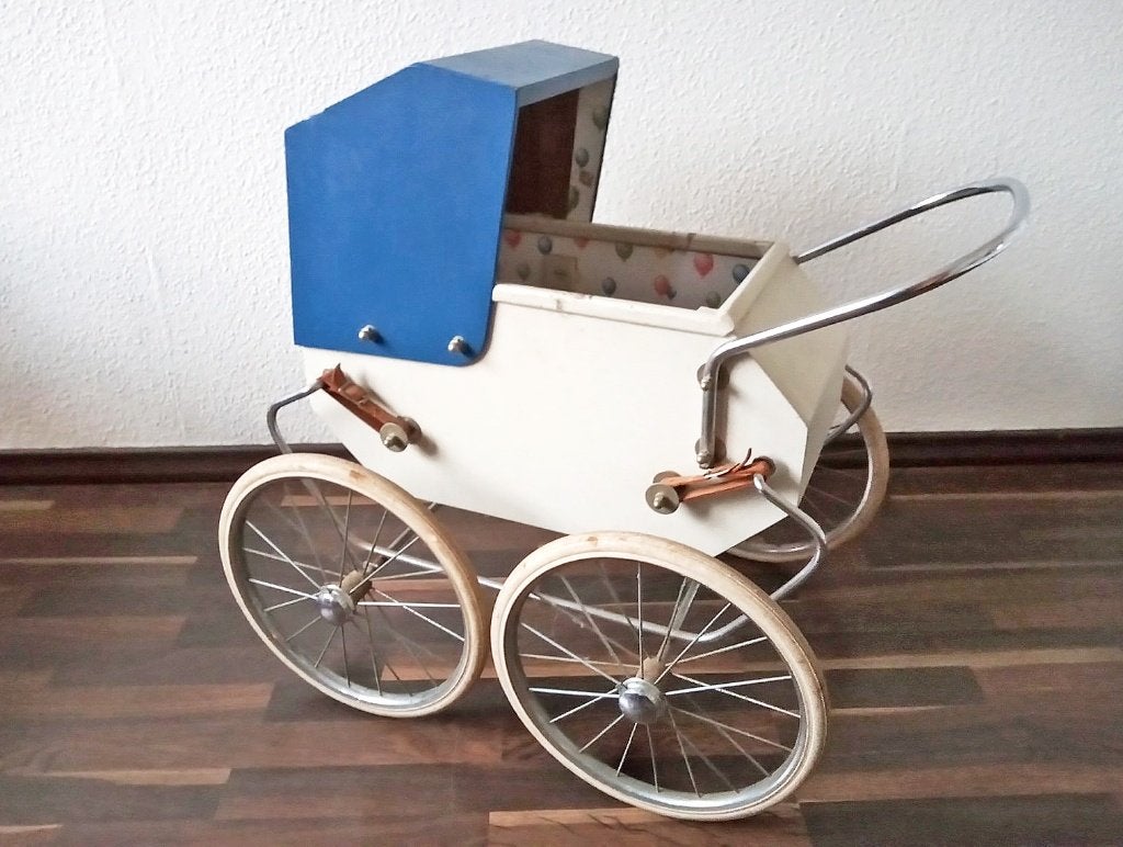 Leuke vintage poppenwagen, Ophalen, Gebruikt, Babypop