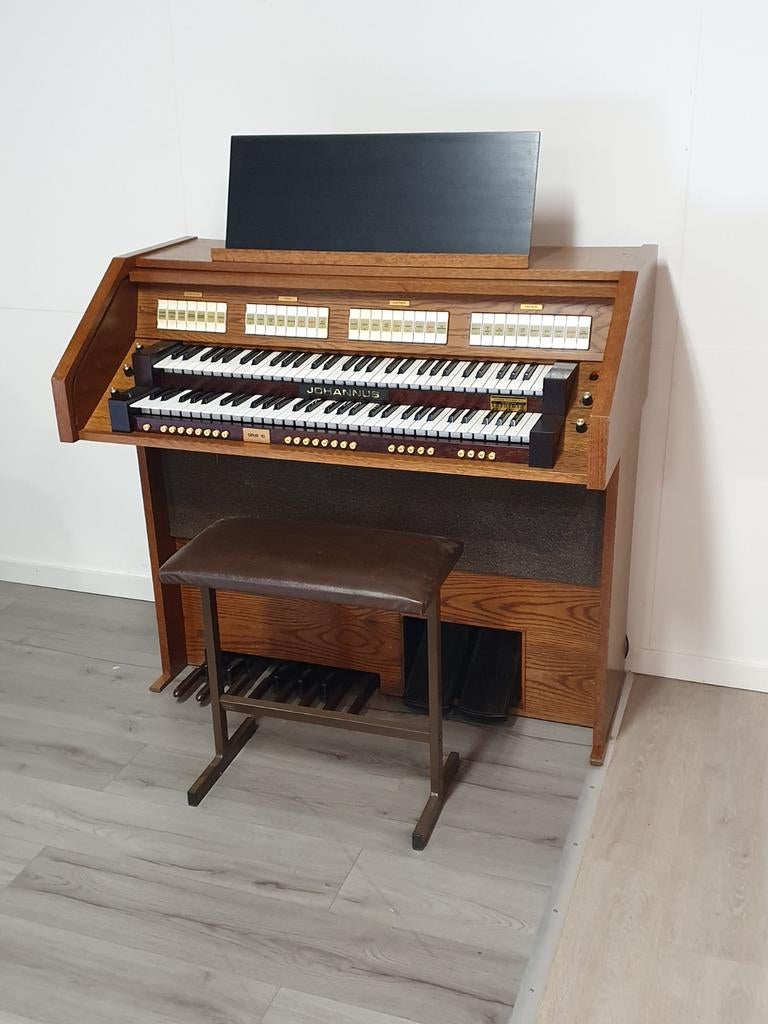 Johannus Opus 10 met gebreken. Speelt wel. Mooi geluid., Muziek en Instrumenten, Ophalen, Gebruikt, 2 klavieren, Orgel