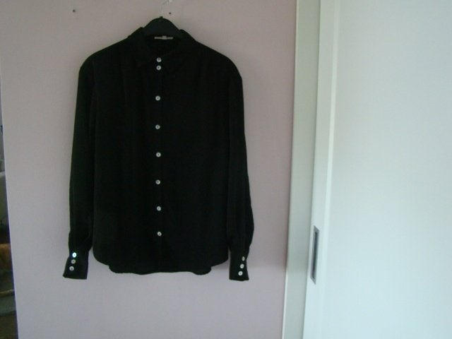 Revelation zwarte satijnen blouse / maat XS / classy & chic, Kleding | Dames, Zwart, Ophalen of Verzenden, Zo goed als nieuw, Revelation
