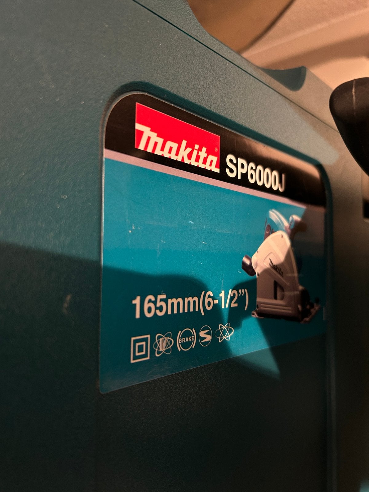 makita handcirkelzaag SP6000j, Doe-het-zelf en Verbouw, Gereedschap | Zaagmachines, Ophalen, Cirkelzaag, Zo goed als nieuw, 30 tot 70 mm