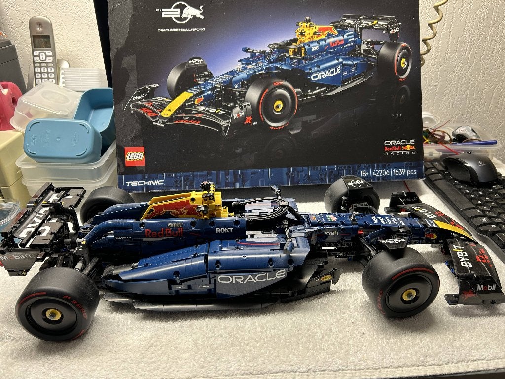 LEGO Red Bull, Kinderen en Baby's, Lego, Ophalen of Verzenden, Zo goed als nieuw, Racers