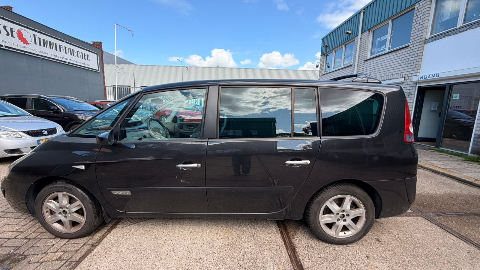 Renault Grand Espace 3.5 Expr AUT 2004 Zwart, Automaat, Achterwielaandrijving, 2000 kg, 7 stoelen