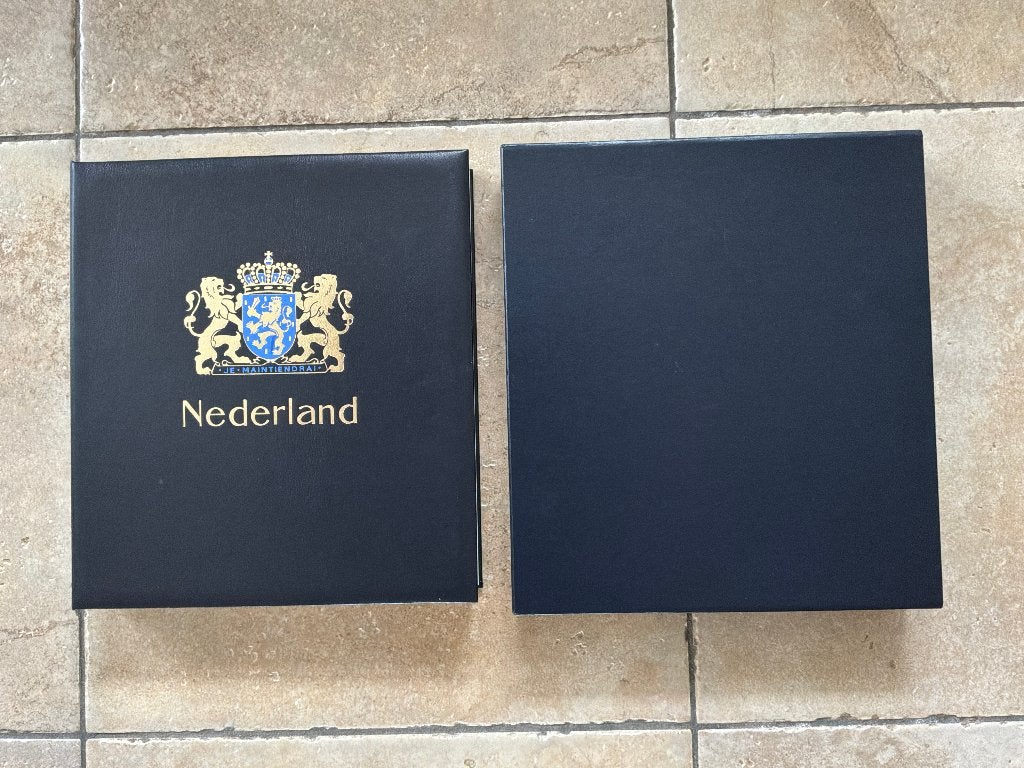 DAVO album 3 Nederland gewatteerd met Luxe bladen, Ophalen of Verzenden, Verzamelalbum