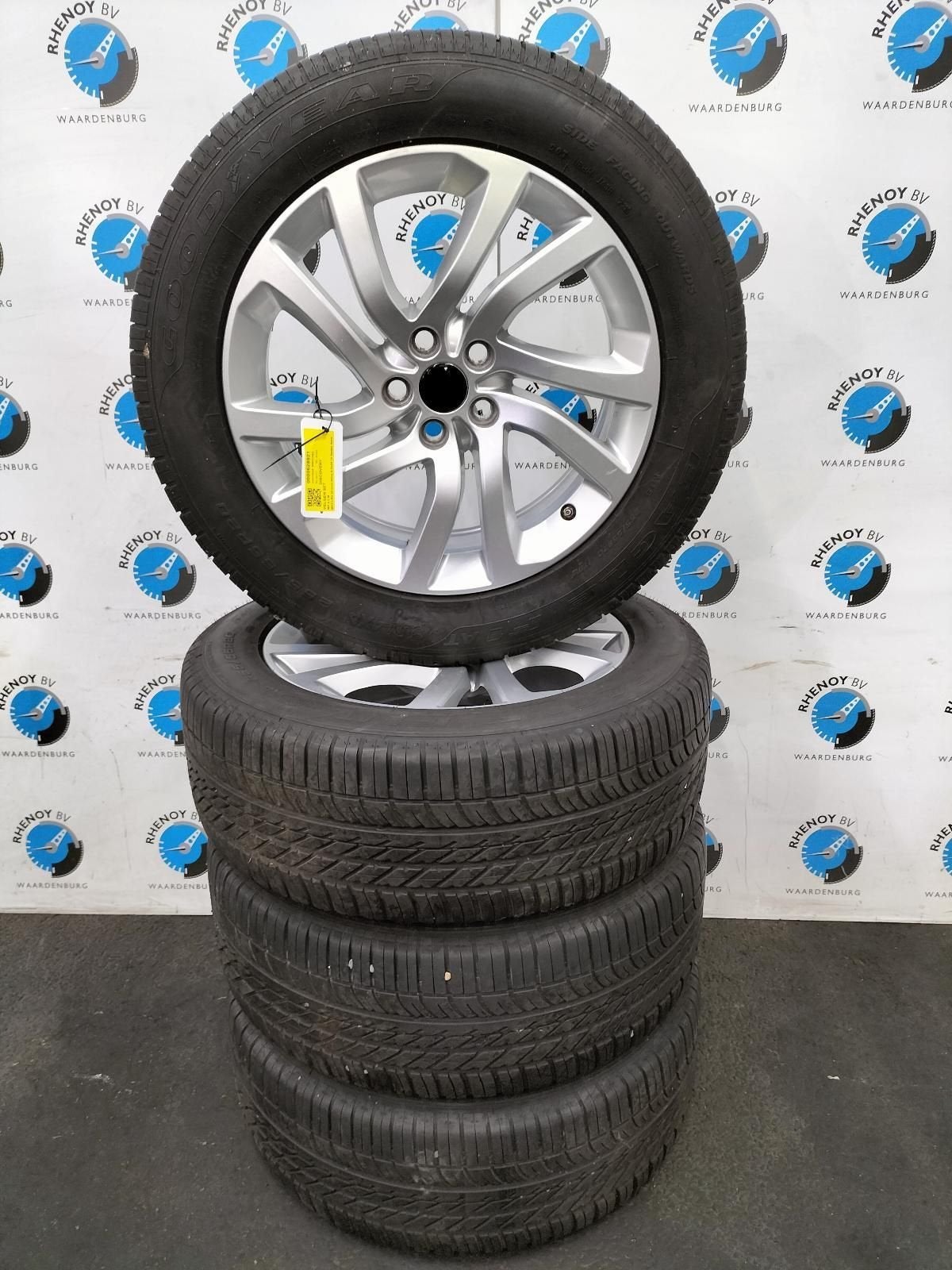 Discovery sport (L462) 2017 255/55 20 Goodyear, Auto-onderdelen, Banden en Velgen, Gebruikt, 255 mm, -, -