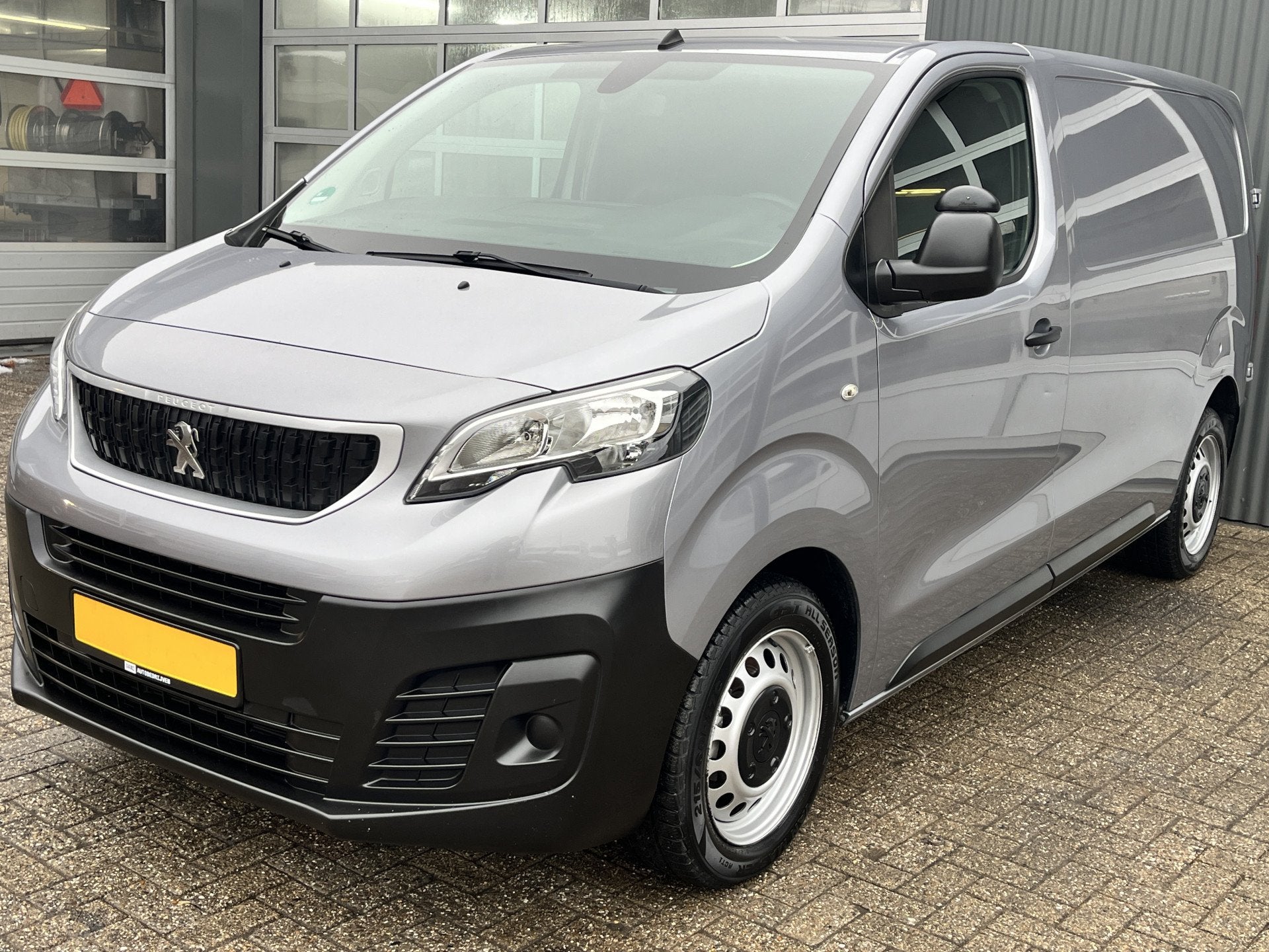 Peugeot Expert 1.5 BlueHDI Marge BTW en BPM vrij! Airco Crui, Auto's, Voorwielaandrijving, Stof, Gebruikt, 4 cilinders