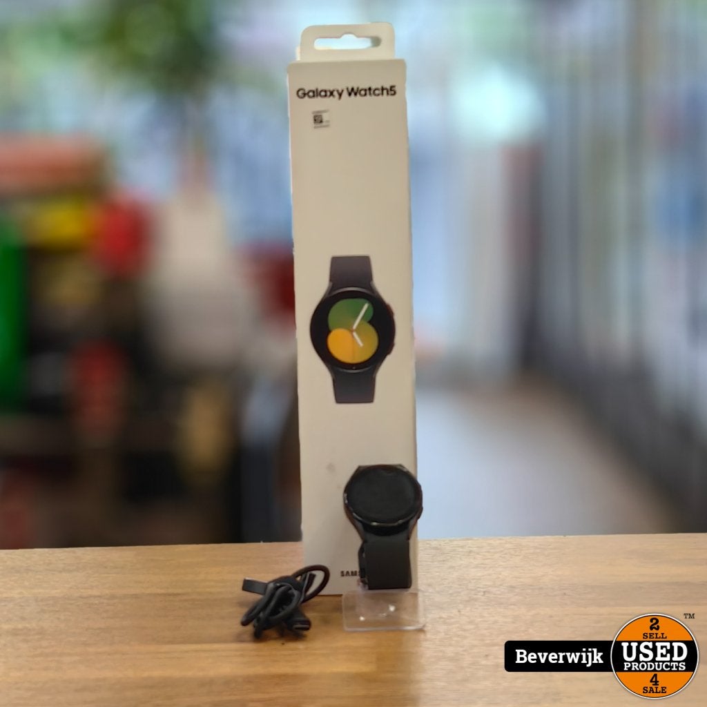 Samsung Galaxy Watch 5 - In Goede Staat, Samsung, Gebruikt, Support@Samsung.com, 129, Samsung-ro, Yeongtong-gu
Suwon-si, Gyeonggi-do 16677
South Korea
