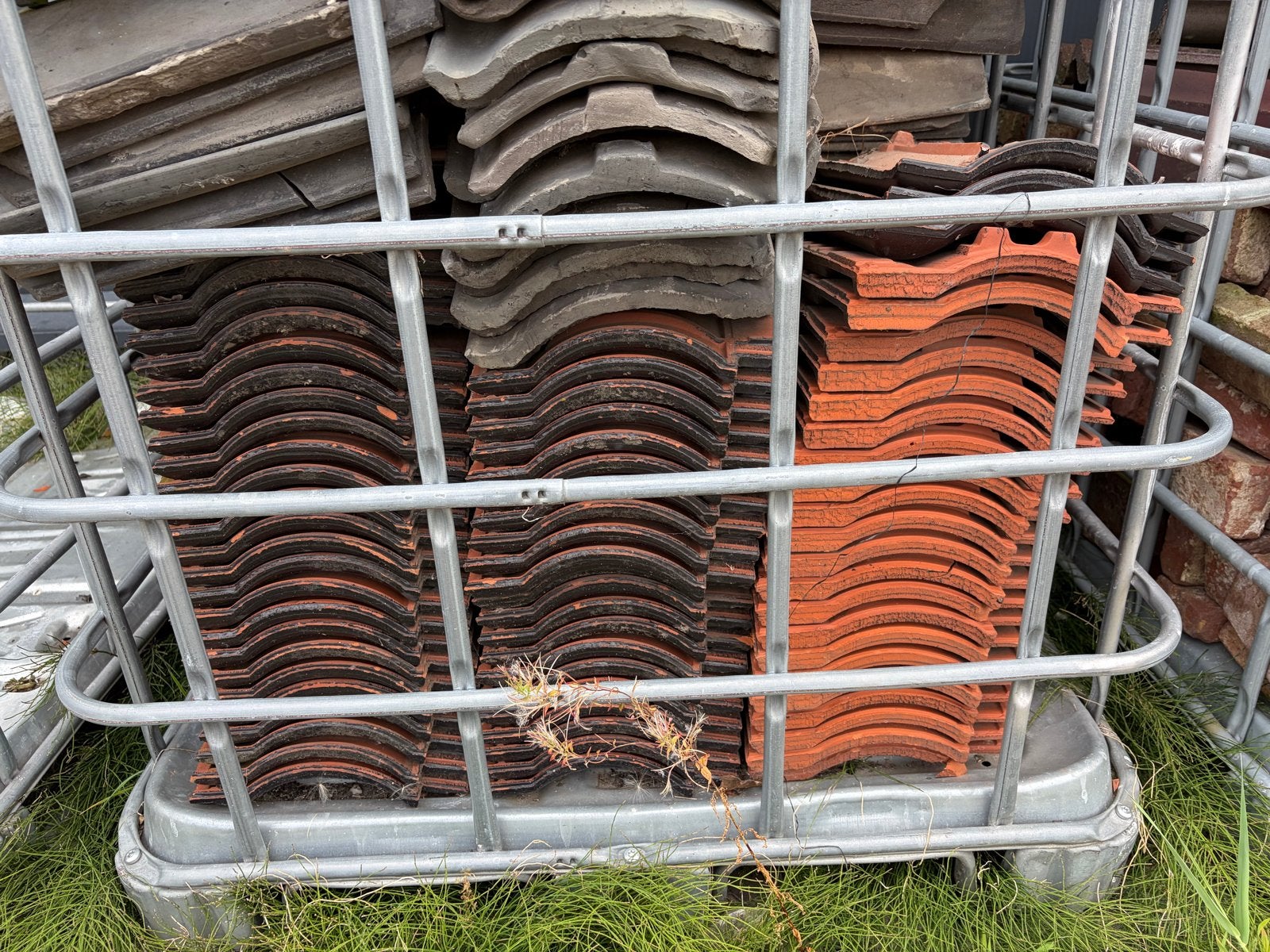 Koramic Jeka Zwart Dakpannen - ca. 140 stuks, Ophalen, Gebruikt, Steen of Klei, Zwart