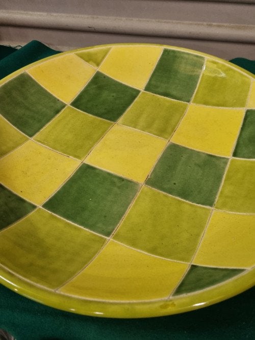 fruitschaal geel groen aardewerk, groot, Ophalen of Verzenden, 'T Olde Gre-j, Info@toldegrej.nl, Endepoelstraat 20f Didam
