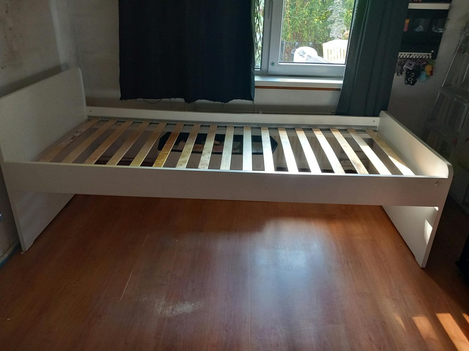 IKEA Eenpersoonsbed Wit (90x200 cm) + LURÖY Lattenbodem, Ophalen, 90 cm, Wit, Tweepersoons
