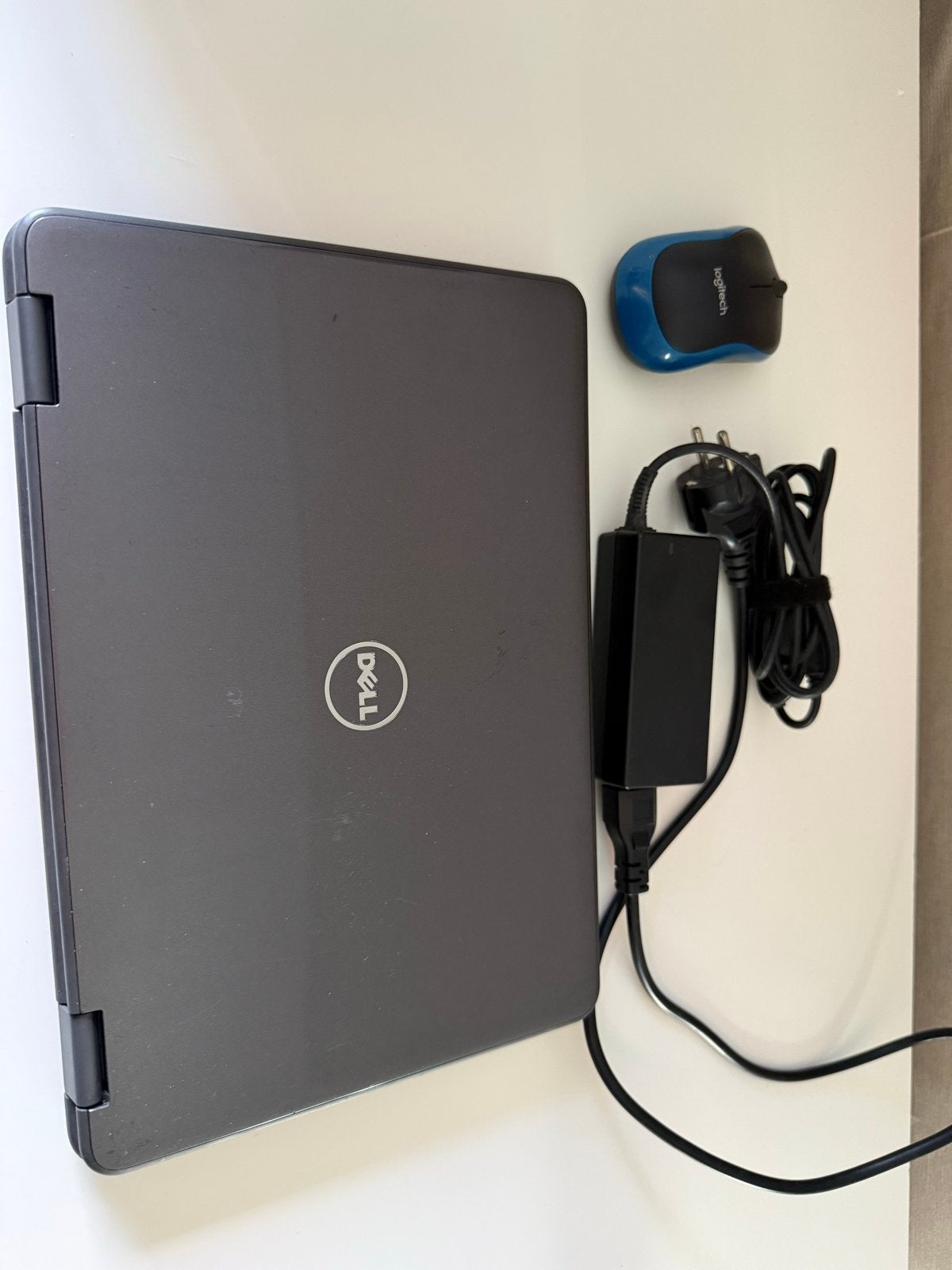Dell Latitude 3189 2-in-1 Laptop met Touchscreen, Computers en Software, Windows Laptops, Gebruikt, Qwerty, Met touchscreen, Ophalen of Verzenden