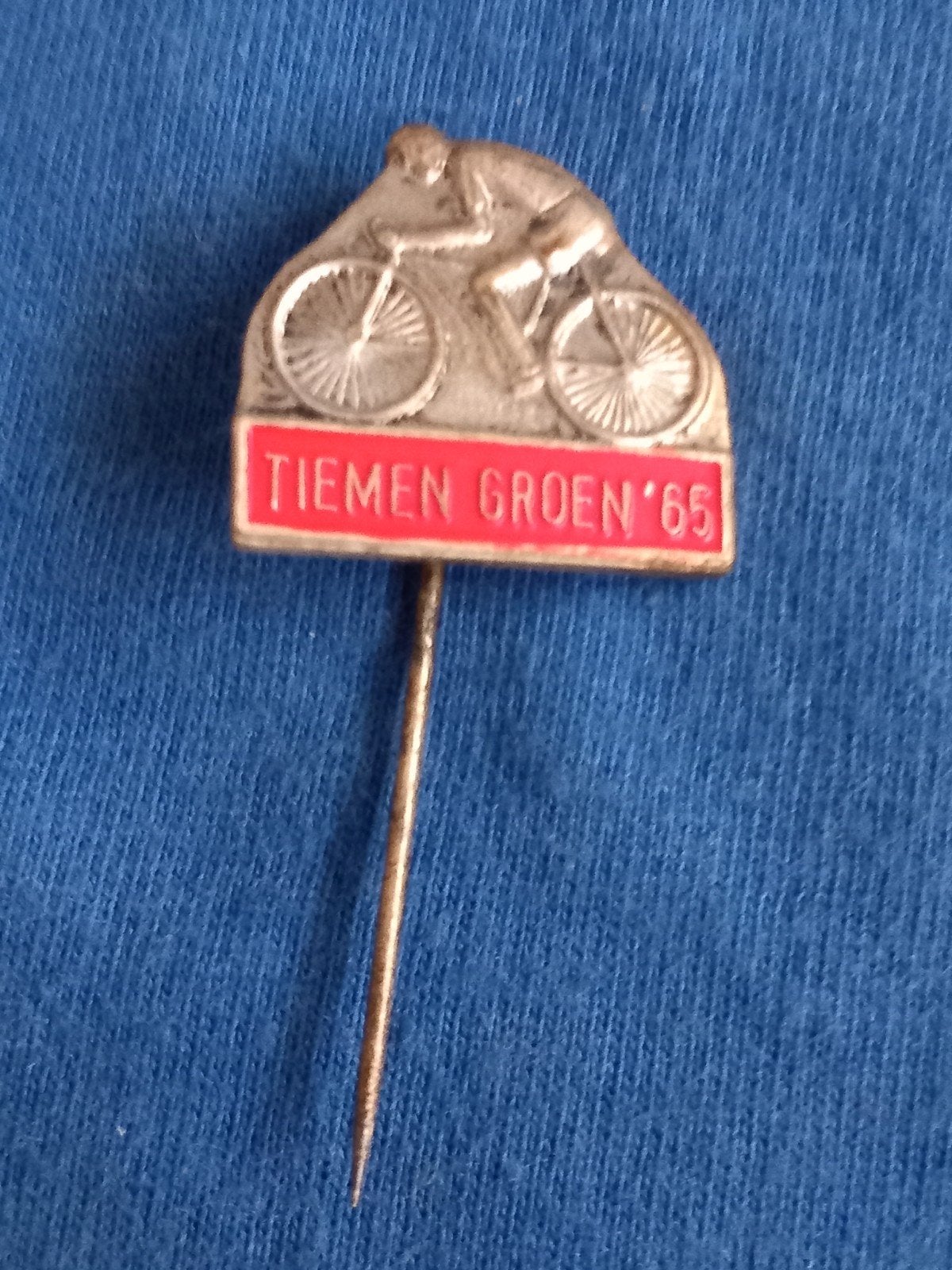 Speldje Tiemen Groen 1965, Verzamelen, Speldjes, Pins en Buttons, Ophalen of Verzenden, Zo goed als nieuw, Overige onderwerpen