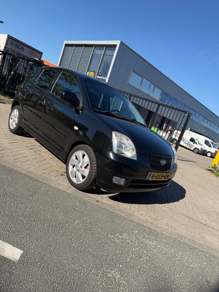 Kia Picanto 1.1 48KW 2007 Zwart, Auto's, Kia, 4 cilinders, Zwart, Handgeschakeld, 19 km/l