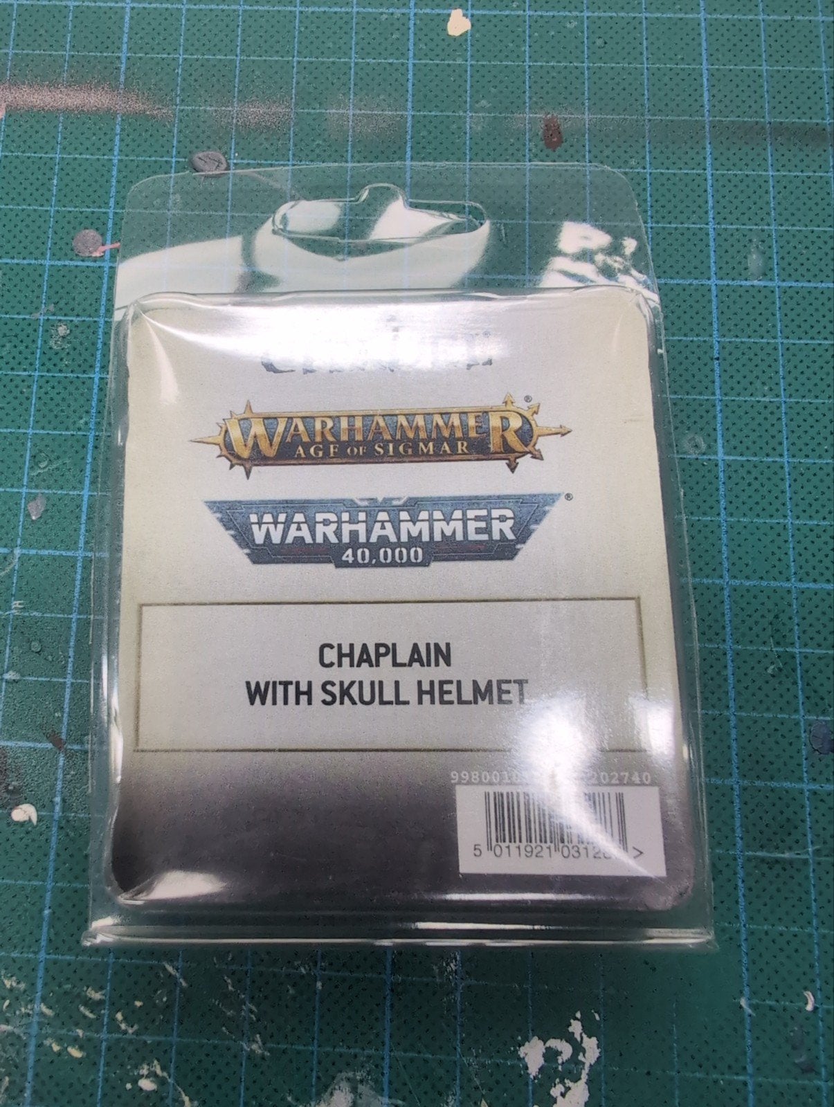 Warhammer 40K Chaplain met Skull Helmet, Hobby en Vrije tijd, Wargaming, Ophalen of Verzenden