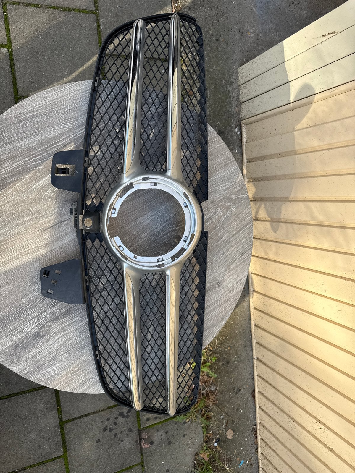 Mercedes-Benz Grille - Gebruikt, Gebruikt, Voor, Mercedes-Benz, Ophalen of Verzenden